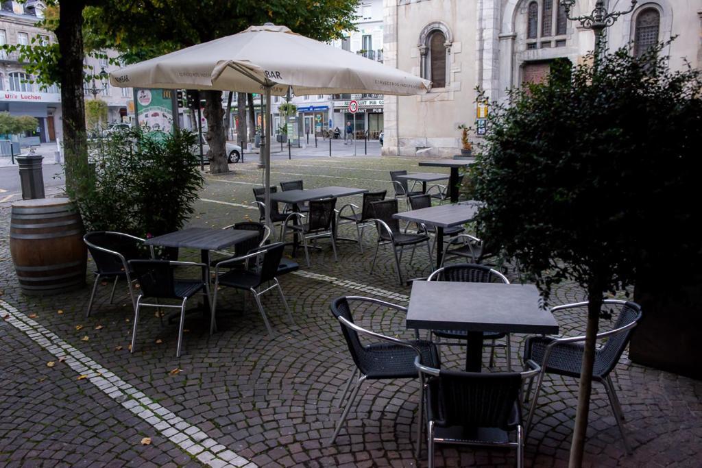 Le Bon Accueil Bagneres-de-Luchon Exterior foto