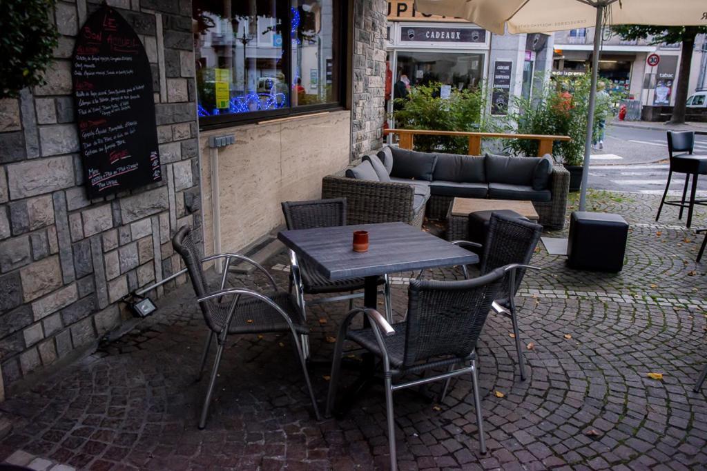 Le Bon Accueil Bagneres-de-Luchon Exterior foto