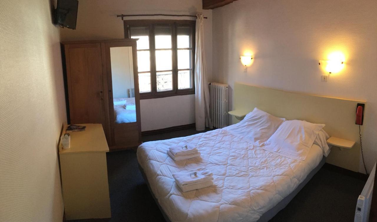Le Bon Accueil Bagneres-de-Luchon Exterior foto